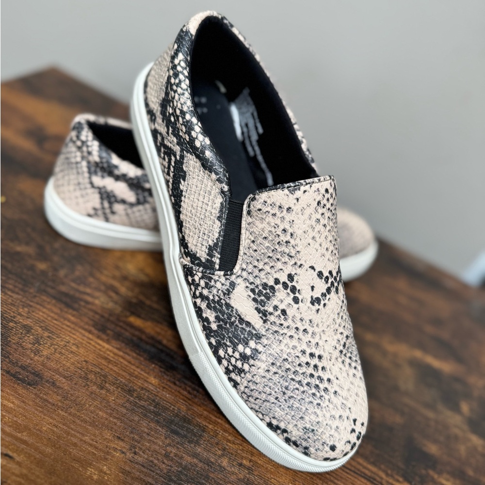A New Day Reese Snake Print Faux Leather Slip-On Sneakers – 10